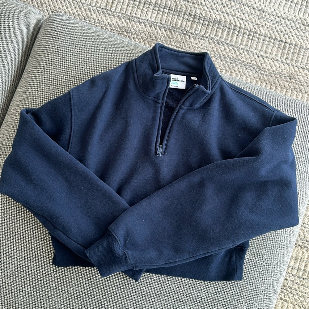 Aritzia TNA Cropped Quarter Zip Size M